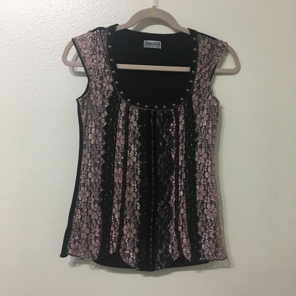 Gypsy Daisy Med Blouse with Lace & Studs - Picture 1 of 5